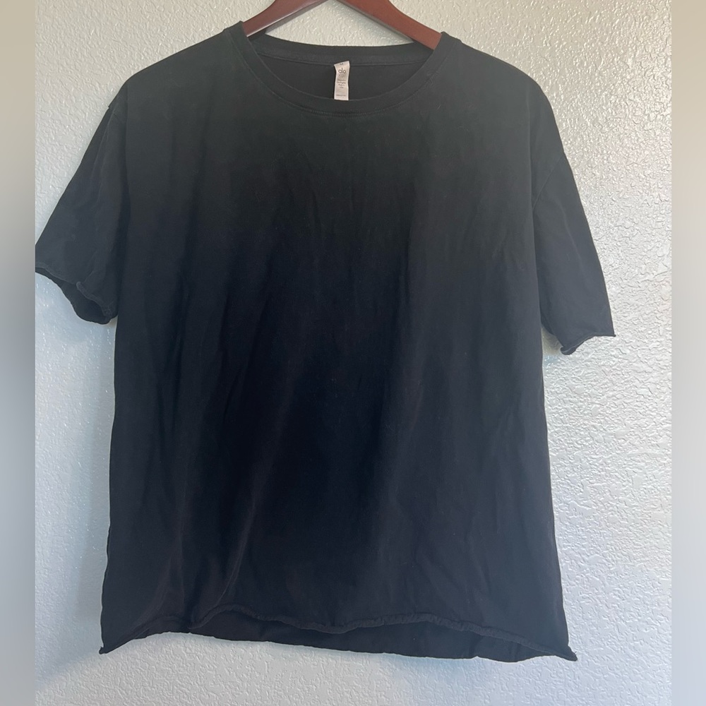 Women’s black ALO yoga, tee, medium